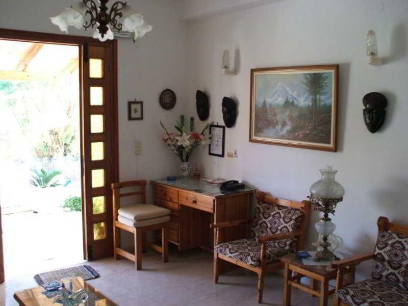 Villa Marabou Порос Экстерьер фото